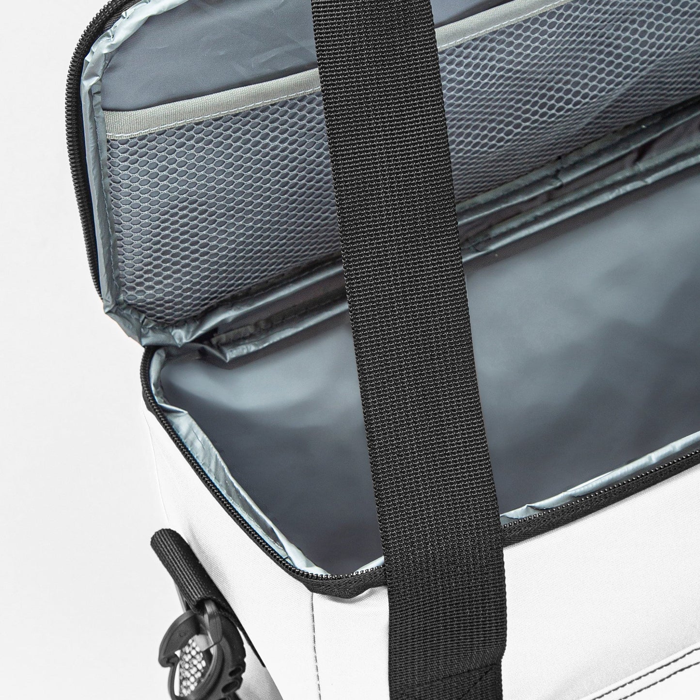 Masi Insulated Cooler Bag - Knoxee