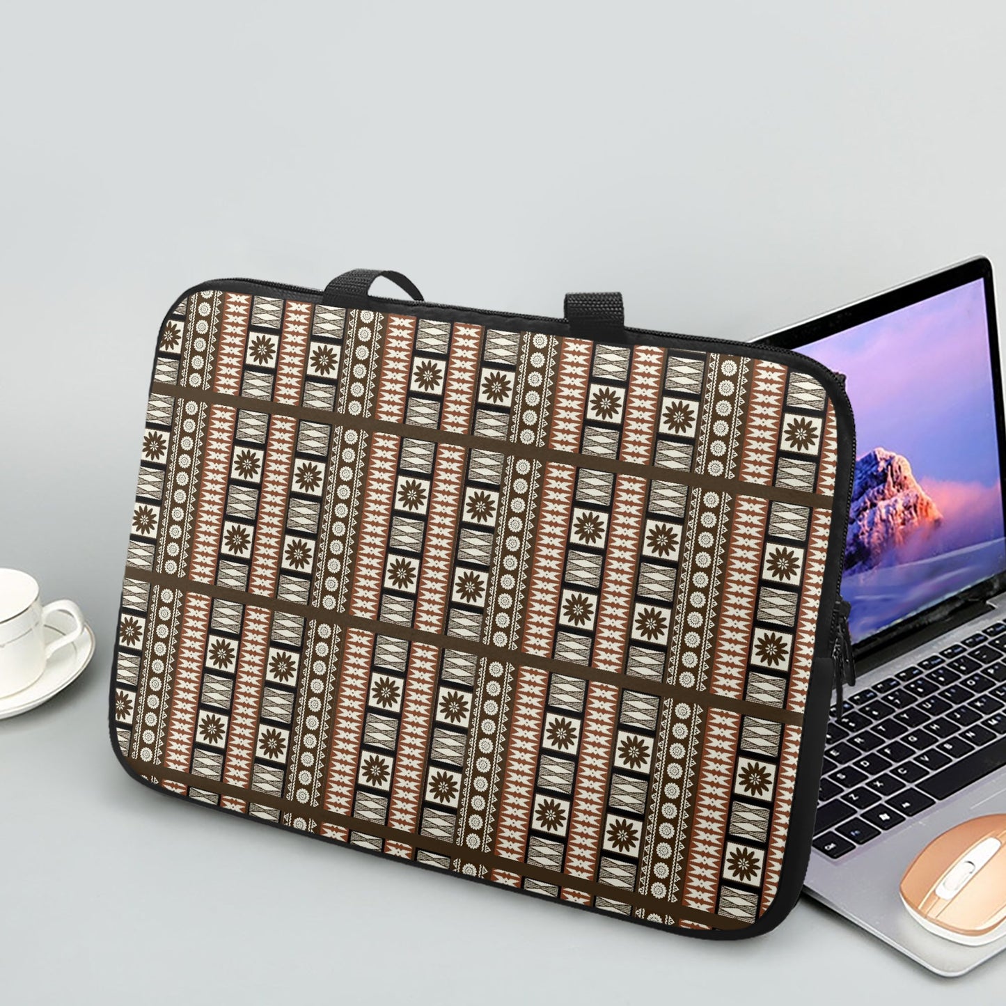 Masi Laptop Sleeve - Knoxee