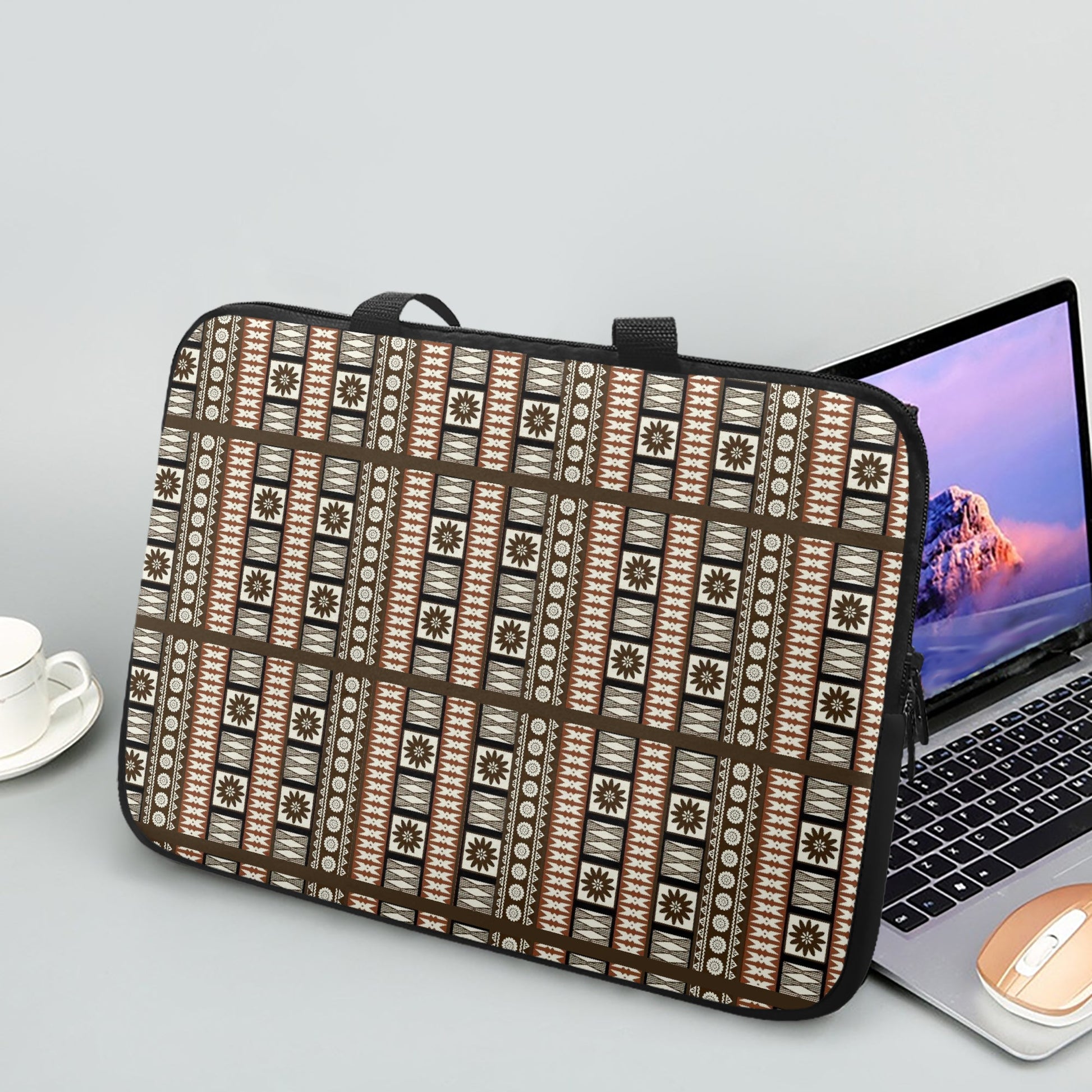 Masi Laptop Sleeve - Knoxee